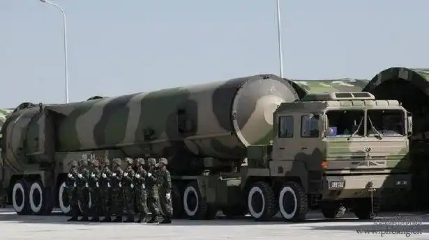 「三叉戟」ii是潜射洲际弹道飞弹,目前装备於美国海军「俄亥俄」级和