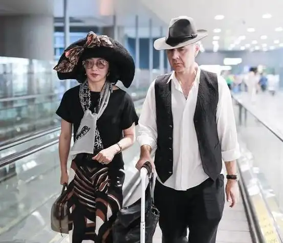 金星罕见爆料夫妻生活,细节令人大跌眼镜,鲁豫都表示不敢相信