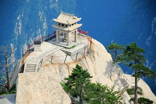 趁还有胆,爬个华山!