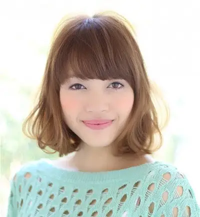 甜美减龄短发发型图片女