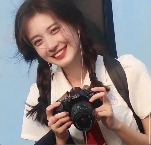 好看的爱笑女生头像