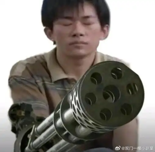 各大评论区都能看到千玺弟弟的闭眼开炮