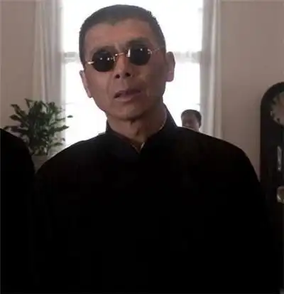 2009年电影《建国大业》:冯小刚饰演杜月笙