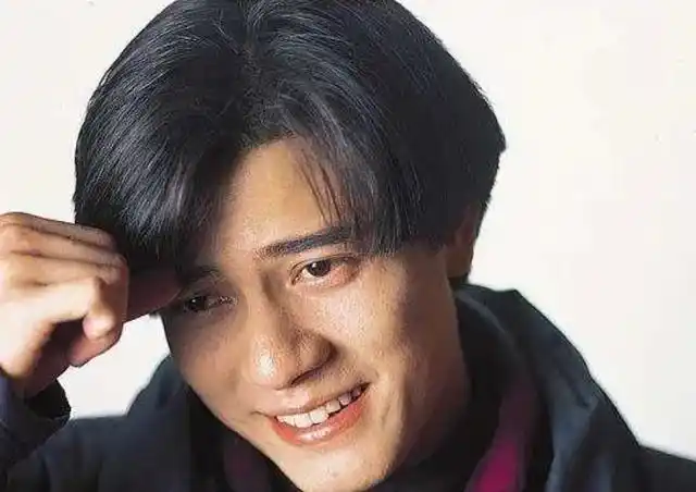 中国男性发型的六次变迁史!2006年的洗剪吹,至今无人能理解