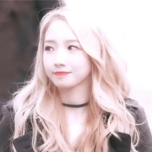 爱豆头像 ≮孟美岐