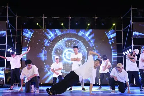 "2019白沙门公园街头舞王挑战赛"街舞之夜震撼开场