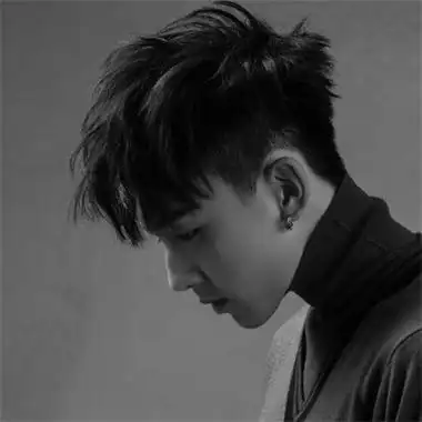 高质量男生头像高清 帅气男生个性微信图片大全