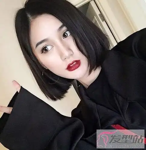 网红同款短发发型 吸睛显个性玩转时尚_发型站_最新流行发型设计发型