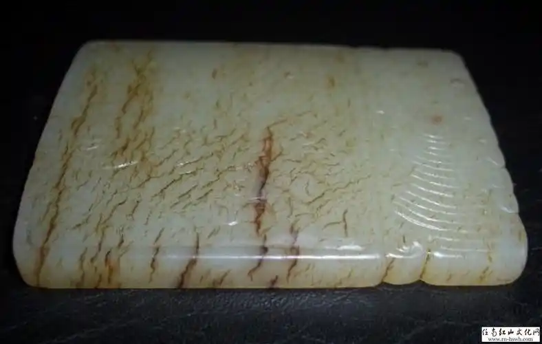 这种沁是牛毛文吗这是什么时期的玉