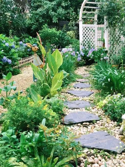 100㎡一楼庭院,diy打造杂货风"私家小花园",太好看啦!