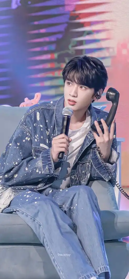 刘耀文9693更新壁纸09#刘耀文