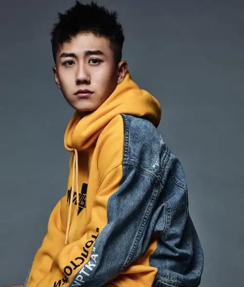 江天昊扮演者姜冠南个人资料,写真及生活照欣赏