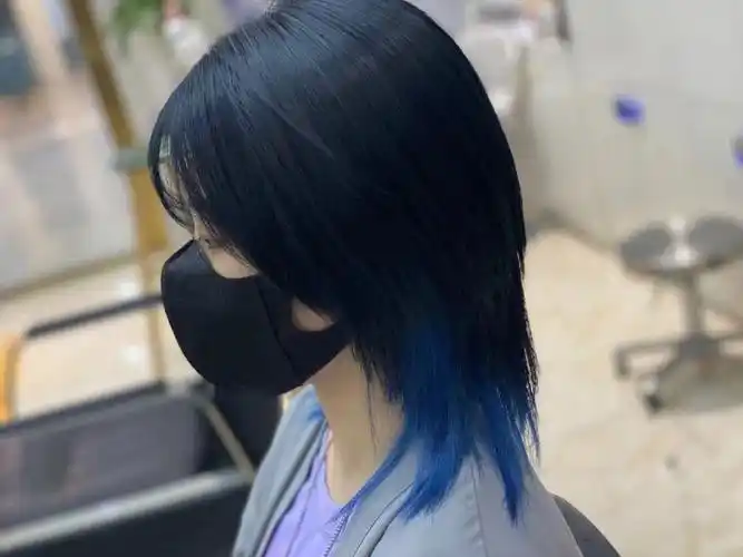 搞一下了烟台市莱山区新世界百货二楼悦time发型工作室记得来找李老师