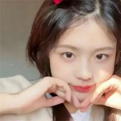 小清新拥有高级质感的干净女头 唯美清纯的可爱女生微信头像合集