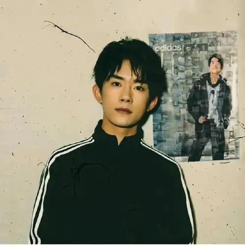 易烊千玺头像95