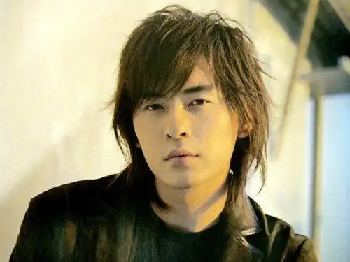 郑元畅笑言变空中少爷 财源滚滚又买房子_技点网