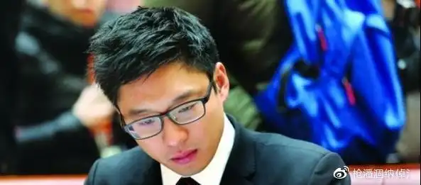 缺爱公子霍启山出生豪门恋情连番受挫身家百亿至今未婚