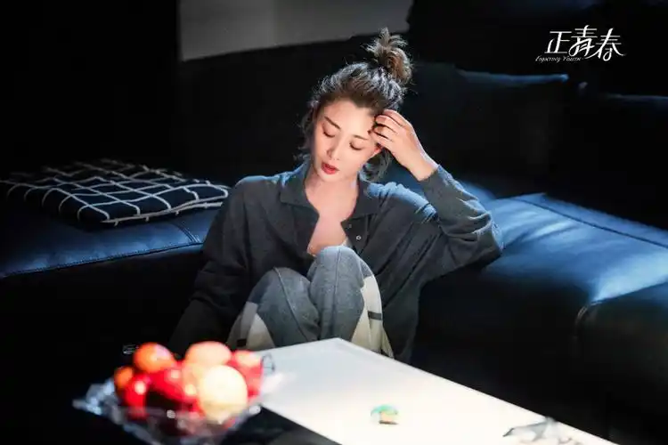 《正青春》各平台讨论不断 殷桃"多面性"演技获赞