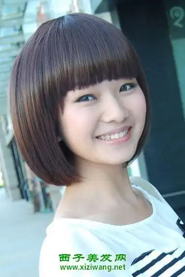 标签:学生妹发型,学生妹短发阅读全文>>学生妹高马尾怎么扎好看 女