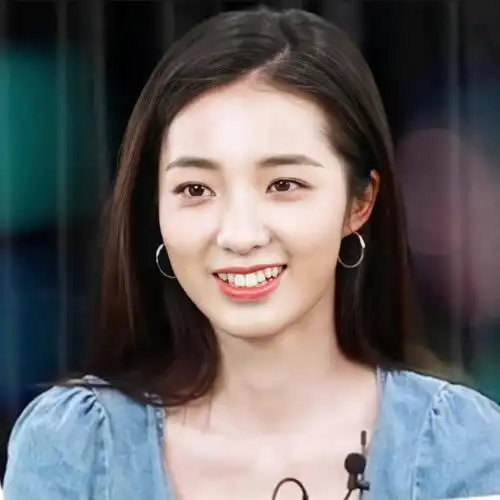 女主万鹏早期采访美到我了