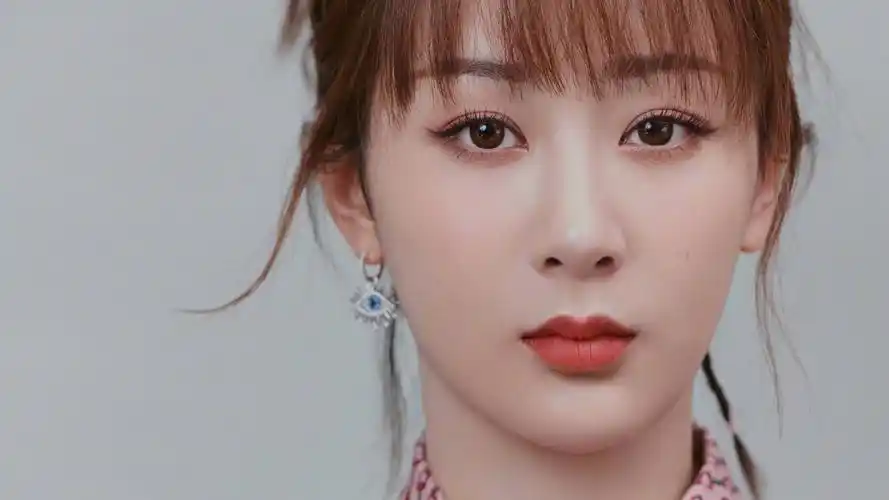 杨紫头像图片-美女壁纸-高清美女图片-第9图-娟娟壁纸