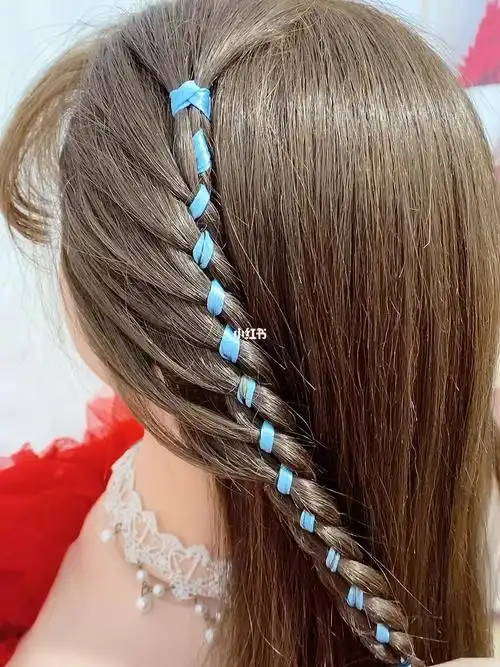 有层次的彩带编发详细教程