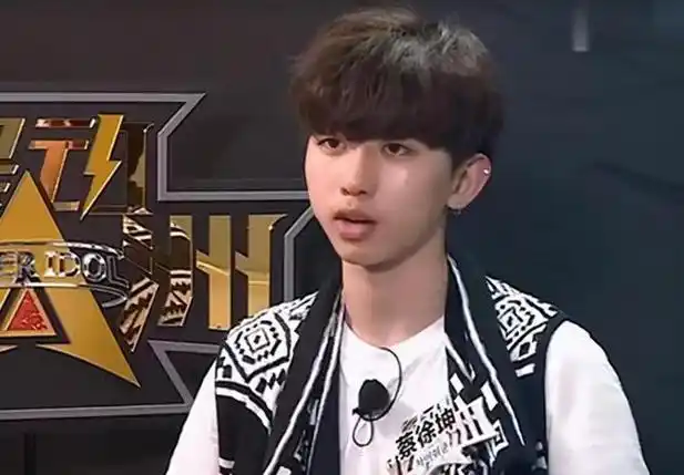 明星们出道前长啥样周杰伦蔡徐坤都很普通整没整容一目了然