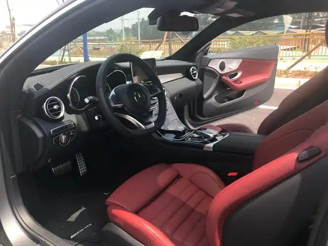 奔驰c200coupe要定什么内饰