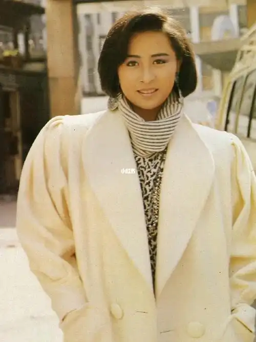 让我想起了她演的流氓大亨#刘嘉玲  #劉嘉玲  #解封明星老照片  #明星