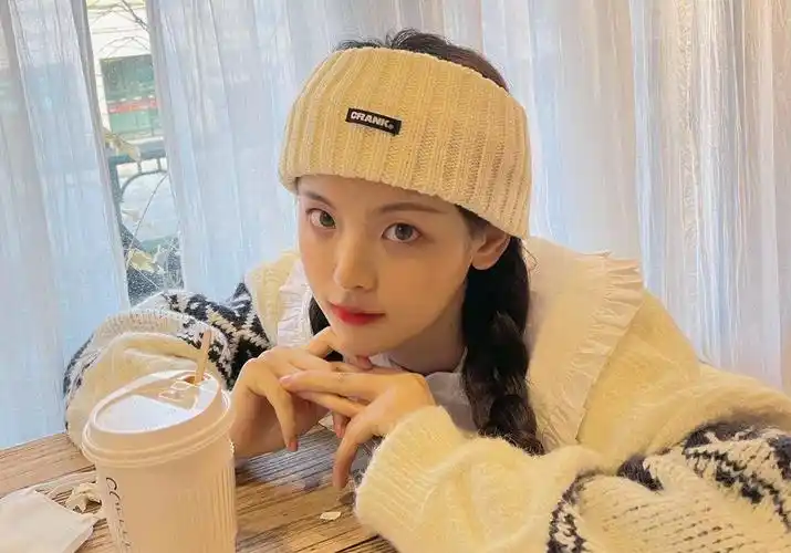 杨超越回眸太甜了水手服造型好绝这些美图不允许你还没看过