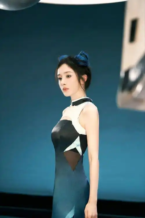 杨幂蓝耳朵小狐狸##杨幂好甜好辣