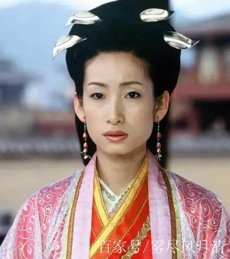 吴倩莲:吴倩莲在《神雕侠侣》中饰演小龙女,这个版本的小龙女一改往日