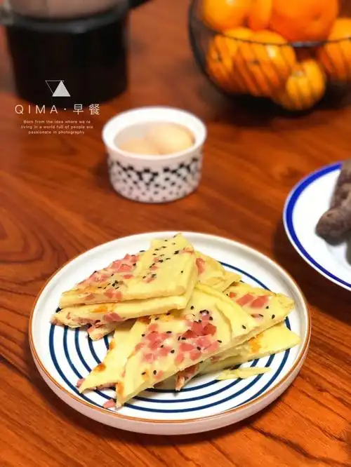 今日早餐日常香肠鸡蛋饼