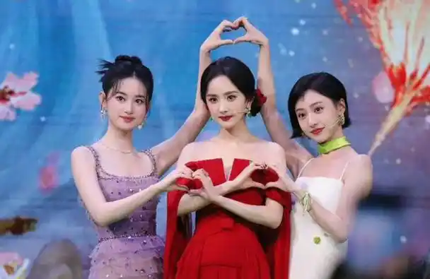 男主龚俊发动强大朋友圈关系,和杨紫有得一拼|刘涛|郭晓婷|赵丽颖