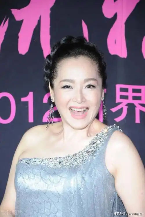 恬妞_香港_黑社会