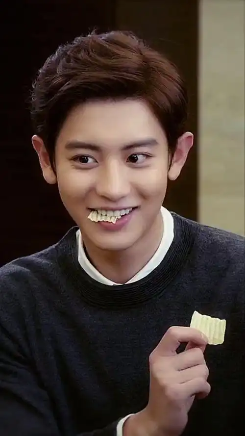 朴灿烈#笑起来真好看啊,关注作者给你们寄家里去好吗