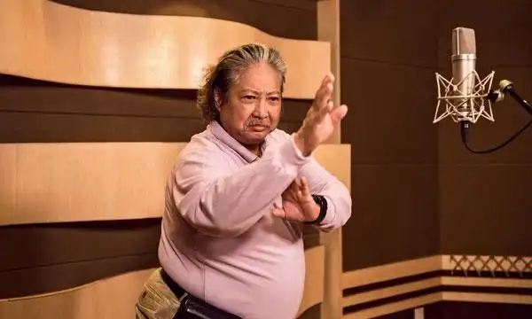 洪金宝牵手"小芈月" 献唱电影推广曲《爷爷的情书》