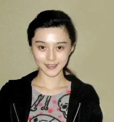 图范冰冰卸妆后照片曝光女神卸妆后看见另一个她