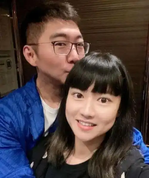 娱记曝陈数婚姻近况,疑跟赵胤胤已离婚,男方常跟新欢秀恩爱,你怎么看?