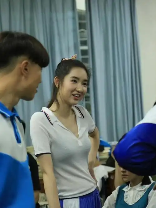 王玉雯在《遇见你真好》中的服饰穿搭被观众吐槽了