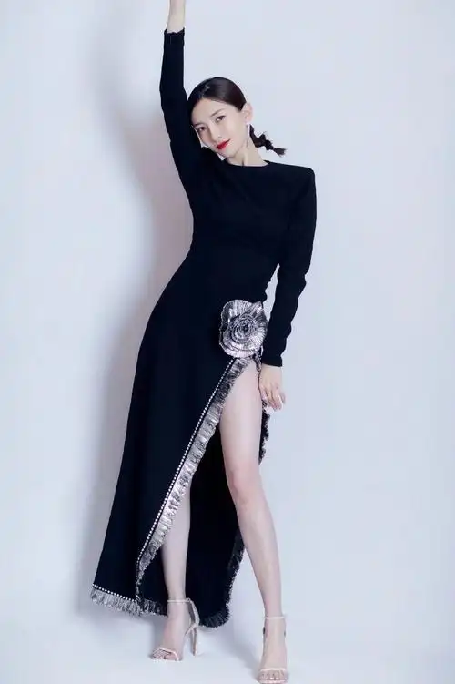 [扫黑风暴]江疏影这腿真不戳