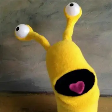 个性搞怪微信头像很有创意 不如与身边人相拥暮色