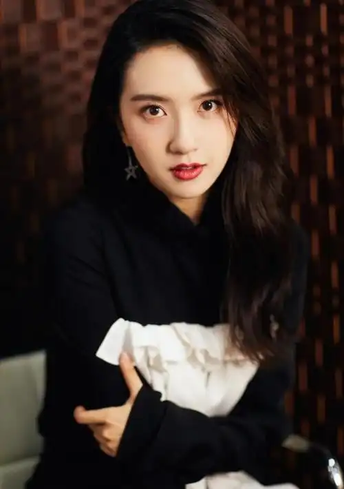 许龄月清纯靓丽写真,清新甜美超可爱