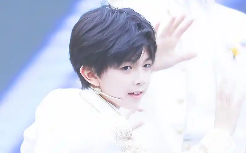 【yhboys 李林孖】170826 粉丝嘉年华《魔fun乐园》李林孖focus