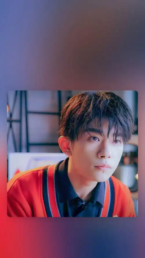 易烊千玺帅气花絮照图片手机壁纸