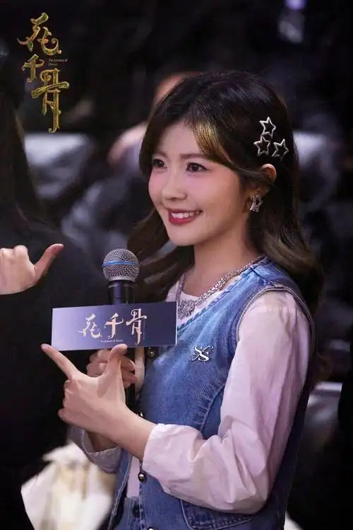 一个月官宣两部作品,赖美云跨界也太猛了吧?_腾讯新闻