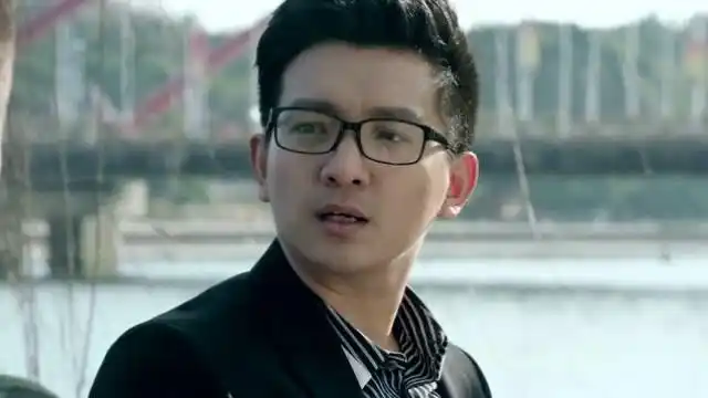 鸡毛飞上天:王旭告诉陈路自己在韩国见到邱岩了,她变化很大