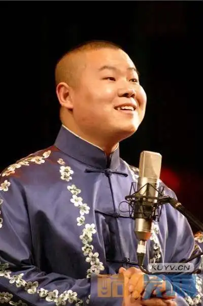 岳云鹏相声表演照