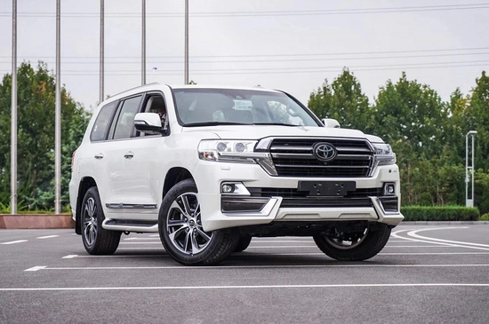 2020款丰田酷路泽5700时尚越野车抢购中