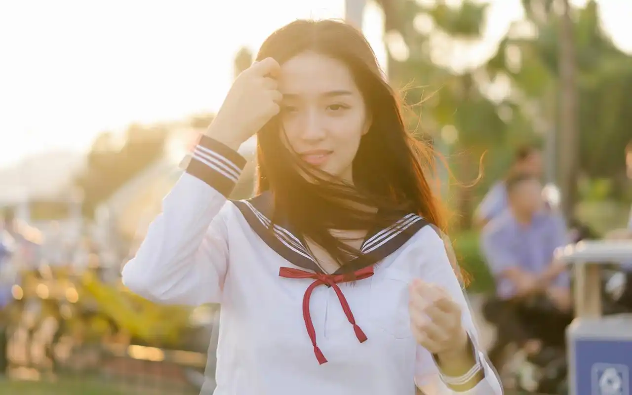 校园美女学生妹高清电脑桌面壁纸